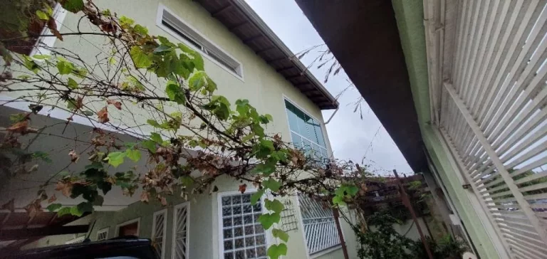 Imagem Sobrado com 3 dormitórios à venda, 250 m² por R$ 950.000,00 - Jardim Medina - Poá/SP