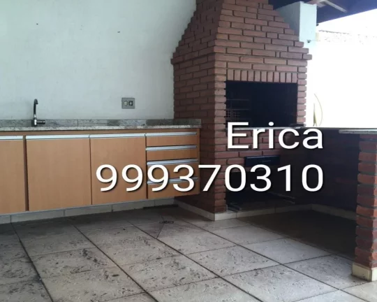 Imagem Lindo sobrado em condomínio fechado com 4 suítes FL11