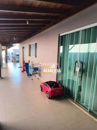 Imagem Casa com 3 dormitórios à venda, 280 m² por R$ 810.000,00 - Ajapi - Rio Claro/SP
