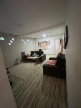 Imagem Imperdível Casa à Venda em Sorocaba-SP, Bairro Cajuru do Sul: 3 Quartos, 1 Suíte, 3 Salas, 2 Banheiros, 2 Vagas, 180,49 m².