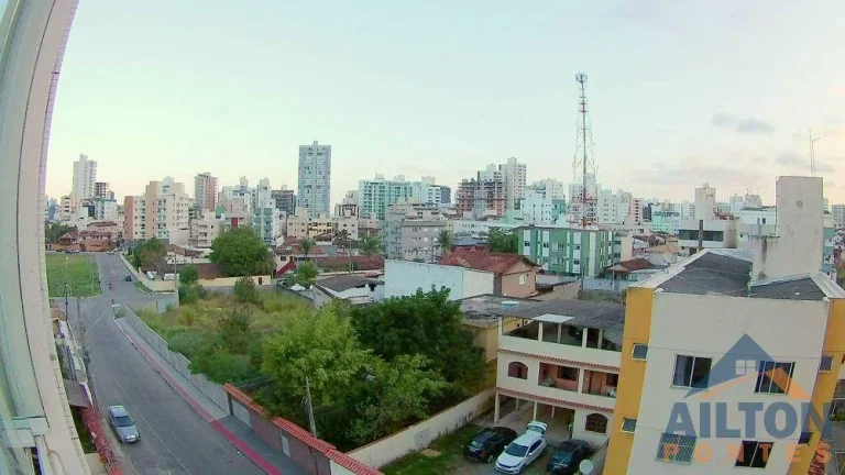 Imagem Apartamento com 2 Quartos à Venda em Praia do Morro - Guarapari/ES