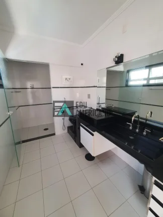 Imagem Casa térrea em excelente localização para locação
