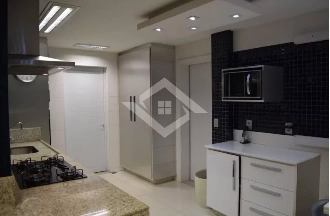 Imagem Apartamento de 7 Quartos para Venda em Copacabana com 350 m²