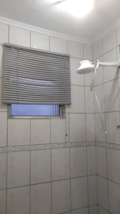 Imagem Casa Terrea com quintal 99 metros 2 Dormitorios e 2 Vagas de Garagens