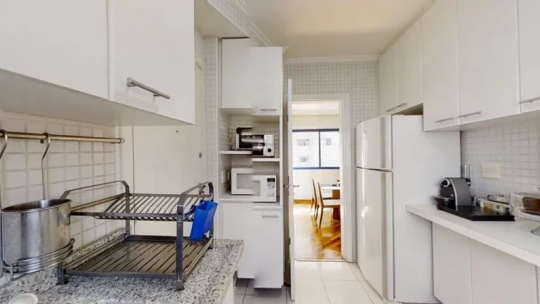 Imagem Apartamento a  venda na Vila Madalena com 03 quartos (1 suíte) e 2 vagas, 96m2.
