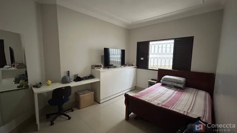 Imagem Casa de Alto Padrão à Venda no Jardim Califórnia – 3 Quartos, Suíte e Espaço Gourmet – Patos de Minas