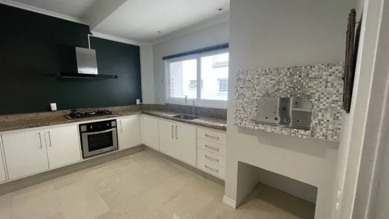 Imagem Casa Em Jurerê - 600 metros da praia