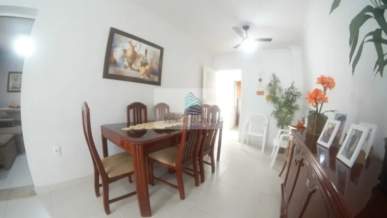 Imagem Venda de casa em São Francisco, Niterói-RJ: 2 quartos, 1 suíte, 2 salas, 3 banheiros, 4 vagas de garagem, 100m². Confira!