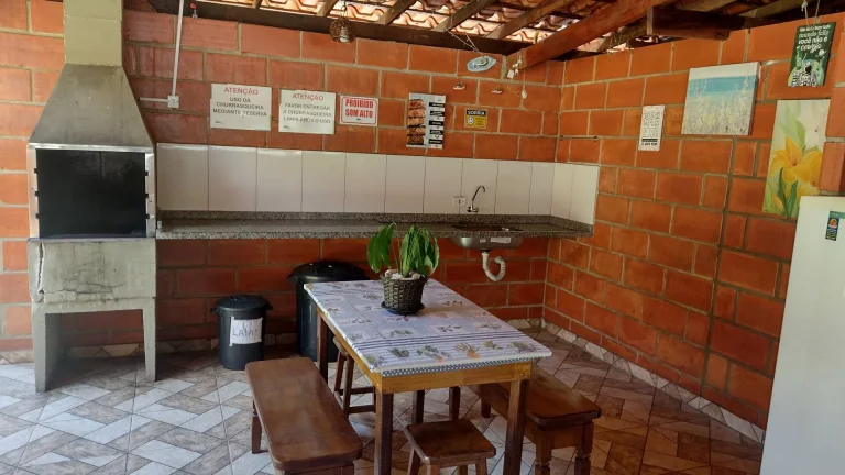 Imagem APARTAMENTO MOBILIADO COM UM DORMITÓRIO PRAIA MARANDUBA
