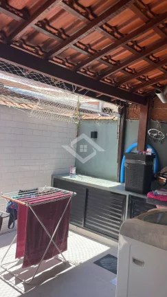 Imagem Casa Duplex 3 Quartos com Suíte em Condomínio Family Club – Vargem Pequena