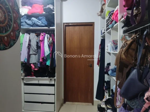 Imagem Se você sonha em viver com o charme e o conforto de uma casa de campo, esta é a oportunidade perfe...