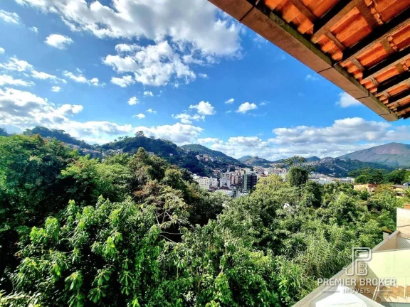 Imagem Casa à venda, 160 m² por R$ 775.000,00 - Iucas - Teresópolis/RJ