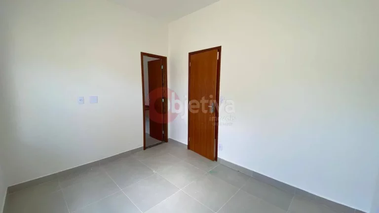 Imagem Casa linear independente, 2 quartos, 110m², Vila do Peró - Cabo Frio
