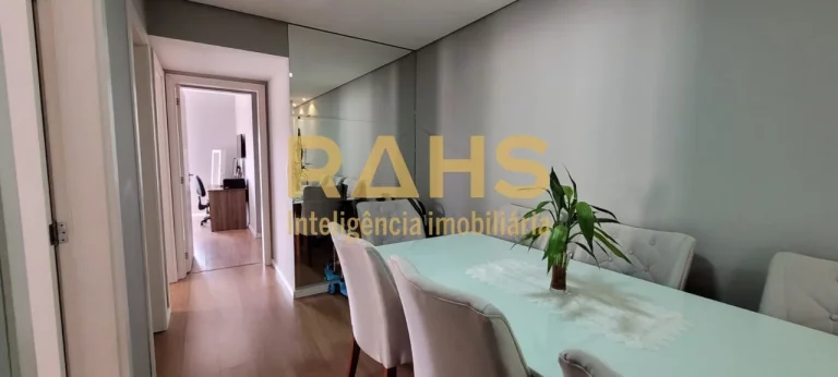 Imagem Ótimo apartamento com 3 quartos, sendo 1 suíte, localizado no bairro Costa e Silva, próximo a Pan...