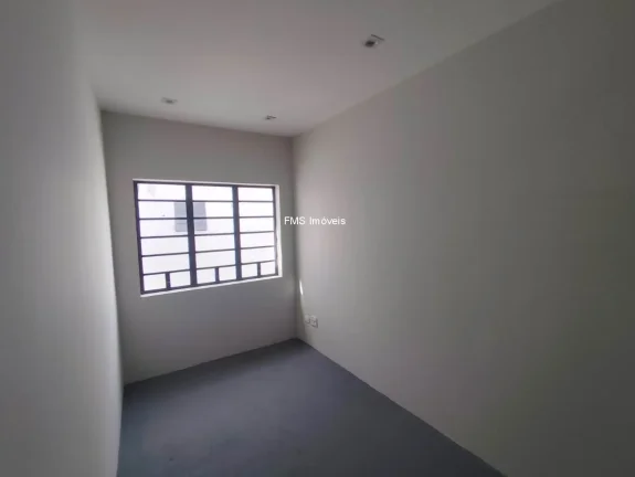 Imagem Locação de Prédio Comercial no Alto da Lapa: 12 Salas, 4 Banheiros, 3 Vagas de Garagem, 300m² de Área