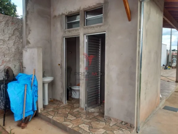 Imagem Vendo Terreno de 300 m² com Piscina em São Pedro - SP