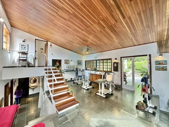 Imagem Casa integrada à venda na Granja Viana miolo, 4dorm, 2suítes