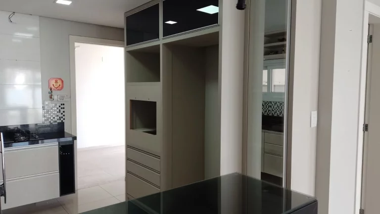 Imagem Lindo Sobrado diferenciado com 3 quantos 1 suíte 150 metros de área privativa