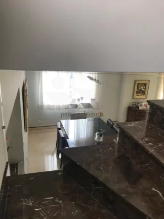 Imagem Apartamento duplex- andar alto - piso superior com 03 suítes, closet, varanda na suíte master e sa...