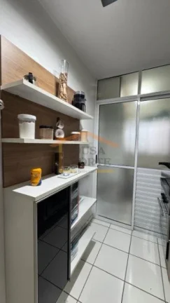 Imagem Apartamento com 62m², dispõe de 3 dormitórios, sendo 1 suite, sala para dois ambientes, varanda, ...
