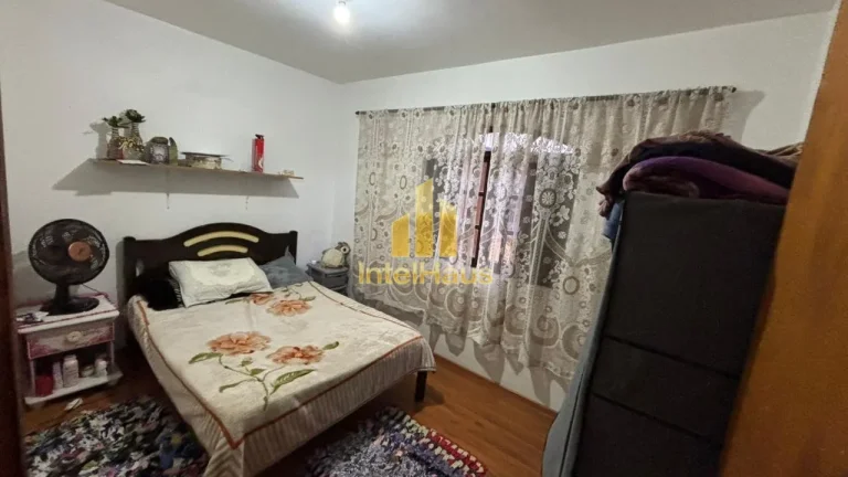 Imagem Excelente oportunidade para quem busca espaço ou potencial de renda com locação. Localizado na Ru...