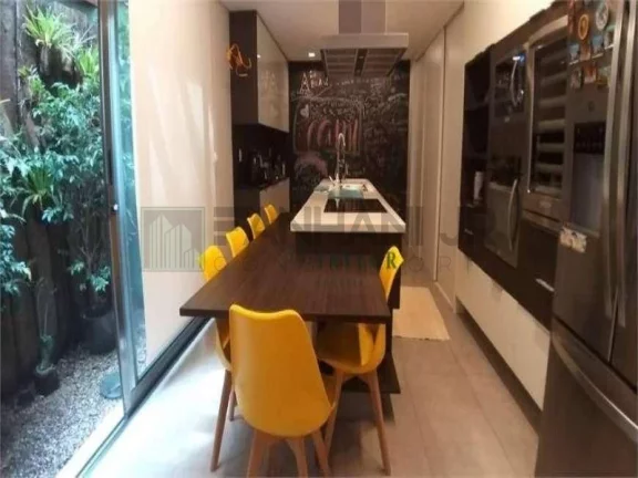 Imagem Vendo Belíssima casa de condomínio no Jd. Europa com 480 m² com 4 suítes e 4 vagas. Imóvel com projeto requintado em exclusivo condomínio de apenas 6