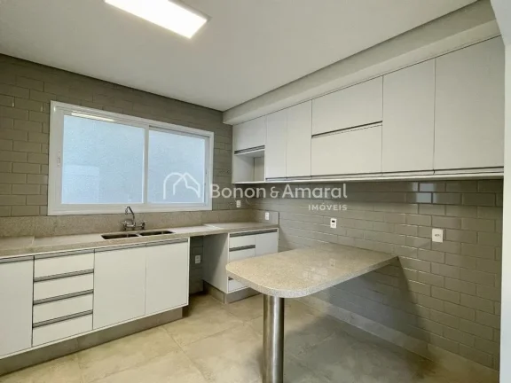 Imagem Casa à venda com 3 suítes no Bairro das Palmeiras, Campinas.
Em excelente localização, próximo ...
