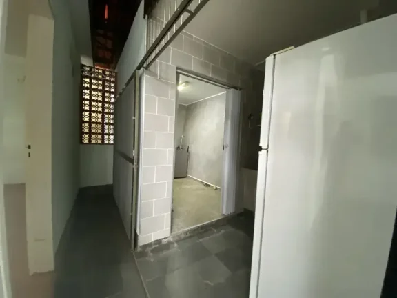 Imagem Espetacular Casa com 5 Dormitórios, Jardim Encantador e Pomar Privativo – Localização Privilegiada!