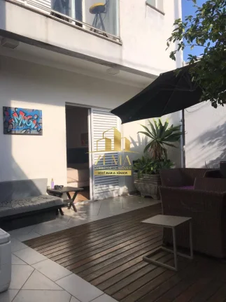 Imagem Sobrado em esquina, 04 suites, 450 m2 de construção, 3 vagas, vila oliveira