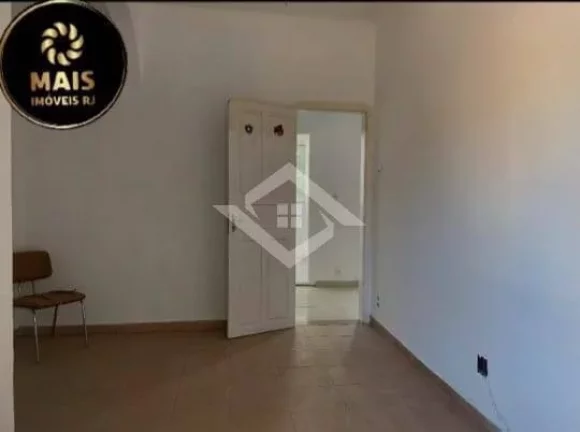 Imagem Casarão de 3 Andares: Venda ou Locação; Amplo, Funcional e Bem Localizado