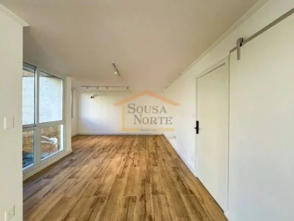 Imagem Apartamento de 188m², reformado, com 3 dormitórios sendo 2 suítes e 1 vaga de garagem. Possui sal...