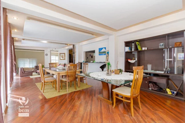 Imagem Casa de 261m² com TERRENO de 600m² 4 quartos à venda, por R$ 1.100.000,00 - Santa Felicidade - Curitiba/PR