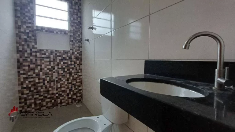 Imagem Casa com 2 dormitórios à venda, 75 m² por R$ 330.000,00 - Mirim - Praia Grande/SP