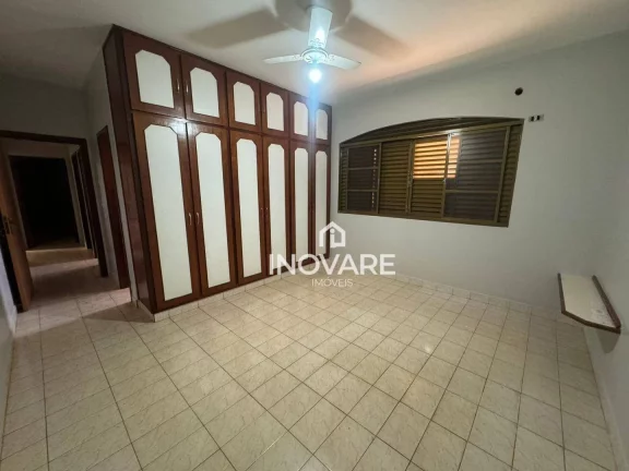 Imagem Casa com 3 dormitórios à venda, 214 m² por R$ 550.000,00 - Setor Afonso Pena - Itumbiara/GO