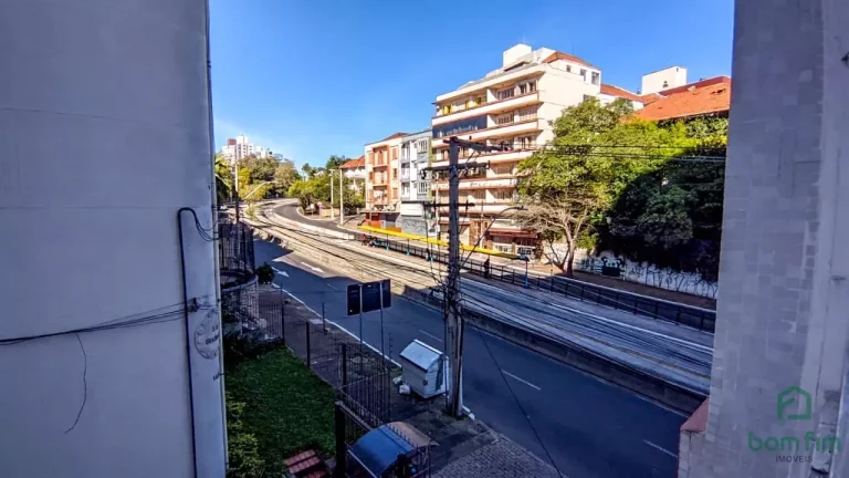 Imagem Apto para Venda, 2 dorm. c/ garagem, no Rio Branco, Porto Alegre/RS. - AP2309