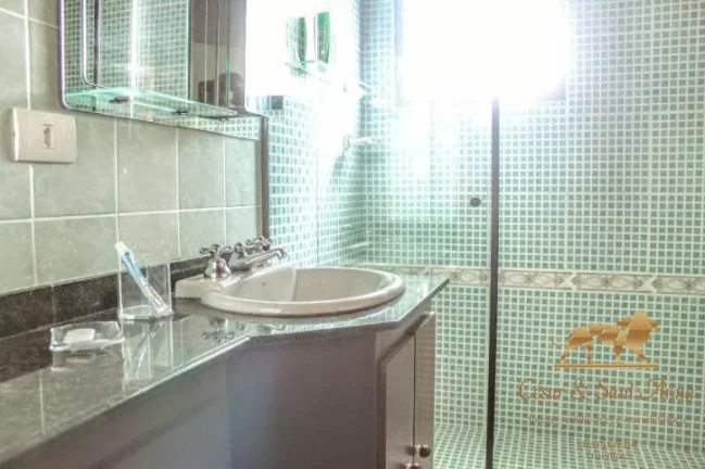Imagem Apartamento com 3 dormitórios à venda no Capivari em Campos do Jordão/SP