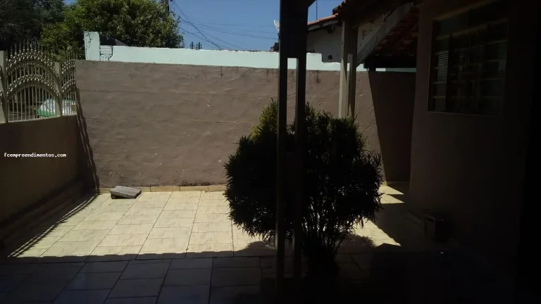 Imagem Casa para Venda em Iracemápolis, Jardim Iracema, 2 dormitórios, 1 banheiro, 1 vaga