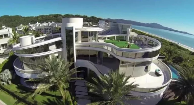 Imagem Casa com 5 dormitórios à venda, 1600 m² por R$ 37.000.000,00 - Jurerê Internacional - Florianópolis/SC