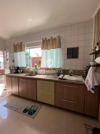 Imagem Sobrado Espaçoso em Itatiba: 4 Dorms, Lazer Completo e Piscina! Financiável