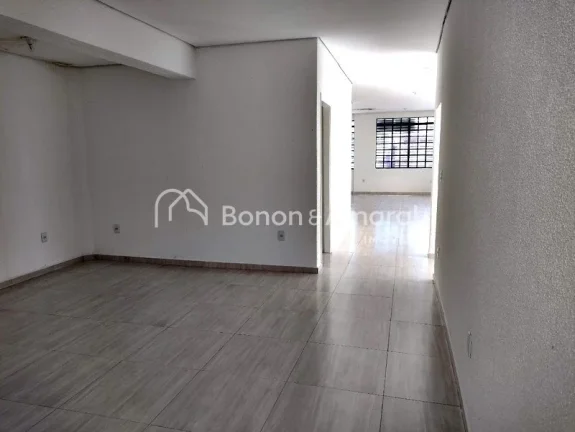 Imagem Casa comercial recém reformada em um dos Bairros mais valorizados de Campinas.

 Próximo ao Superm...