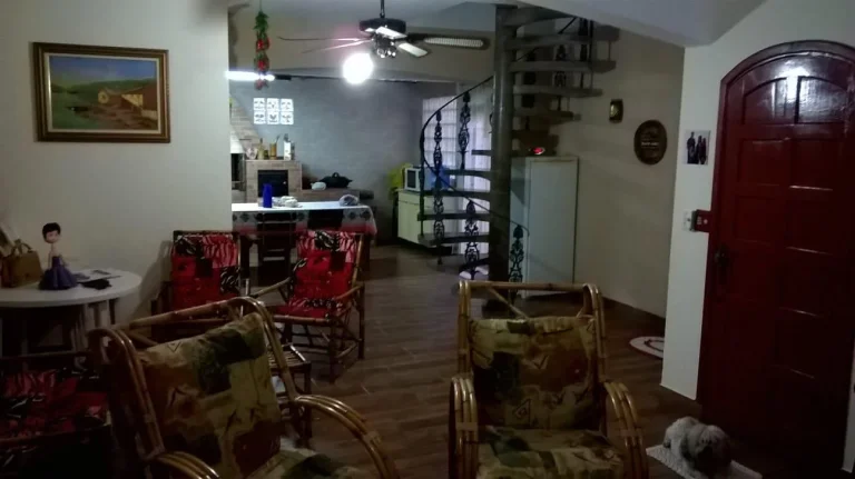 Imagem Casa para Venda em Itanhaém, Parque Augustus, 4 dormitórios, 2 suítes, 2 banheiros, 6 vagas