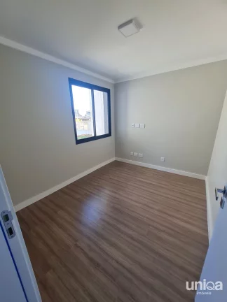 Casa tipo sobrado para locação em camobi 03 dormitórios vaga para 02 carros