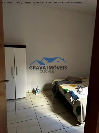 Imagem Casa Usada para Venda em Sarandi, Parque Residencial Bom Pastor, 3 dormitórios, 1 banheiro, 2 vagas
