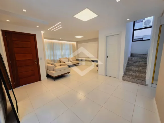 Imagem Casa de 4 quartos ( 3 suítes). Condomínio Enjoy, Recreio dos Bandeirantes