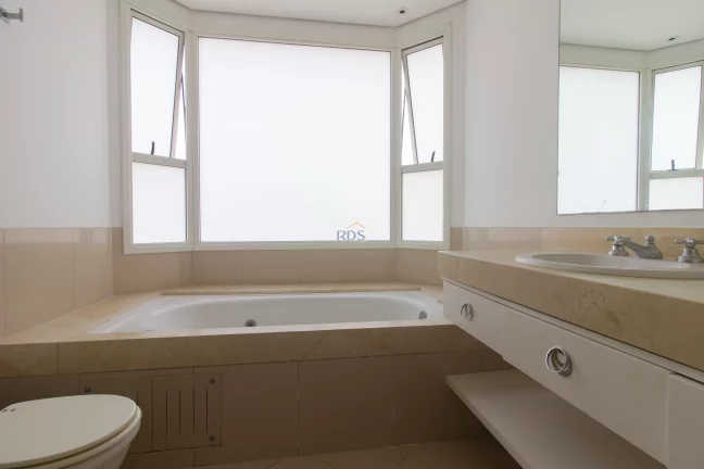 Imagem Vende apartamento de 260m² com 4 suítes e 4 vagas no Edifício Lindenberg Tangará