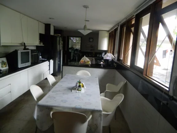 Imagem Casa à venda com 6 Quartos em Aldeia, Camaragibe