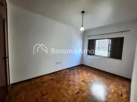 Imagem Esta casa no Jardim Chapadão é perfeita para você e sua família! Com 3 quartos (incluindo 1 suí...