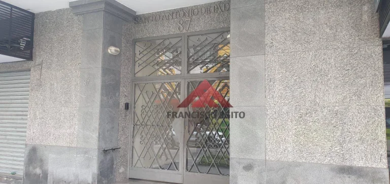 Imagem Apartamento com 2 dormitórios para alugar, 56 m² por R$ 2.832,41 - Icaraí - Niterói/RJ