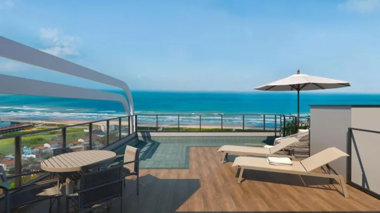 Imagem Apartamento com 2 suítes na quadra mar no bairro Meia Praia em Navegantes a venda com a Adriano Carpes Imóveis