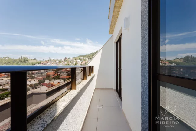 Imagem DUPLEX novo na Trindade com 3 quartos